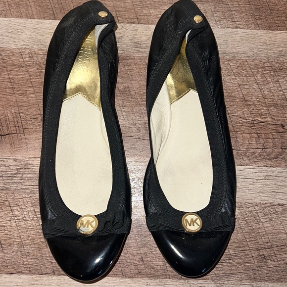MICHAEL Michael Kors Black Gold Ballet Flats - Picture 1 of 6